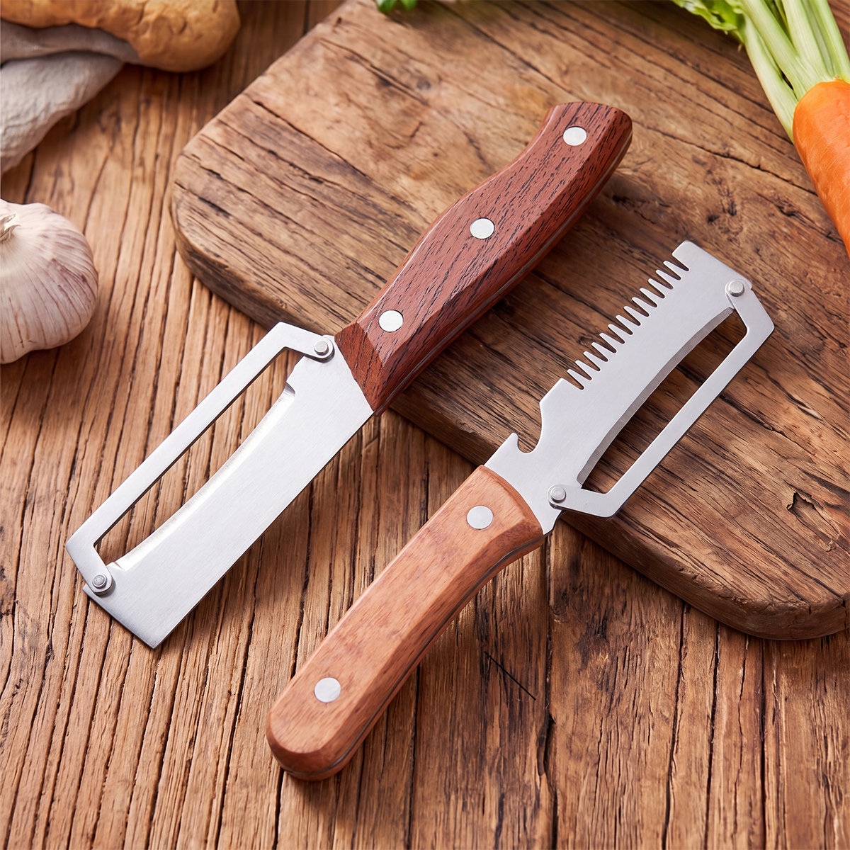 Oud Wood Chip - Stainless steel peeler with wooden handle