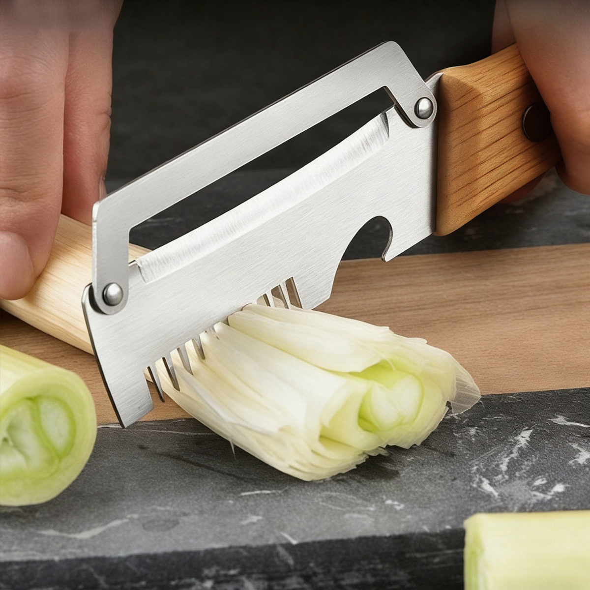 Stainless Steel Peeler With Wo - Oud Wood Chip avis et prix